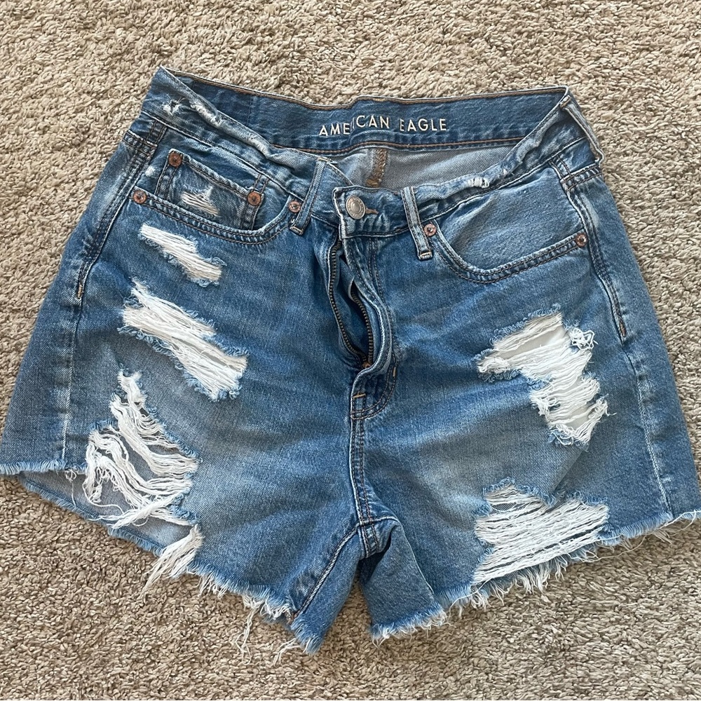 American Eagle Outfitters Mom Shorts Distressed